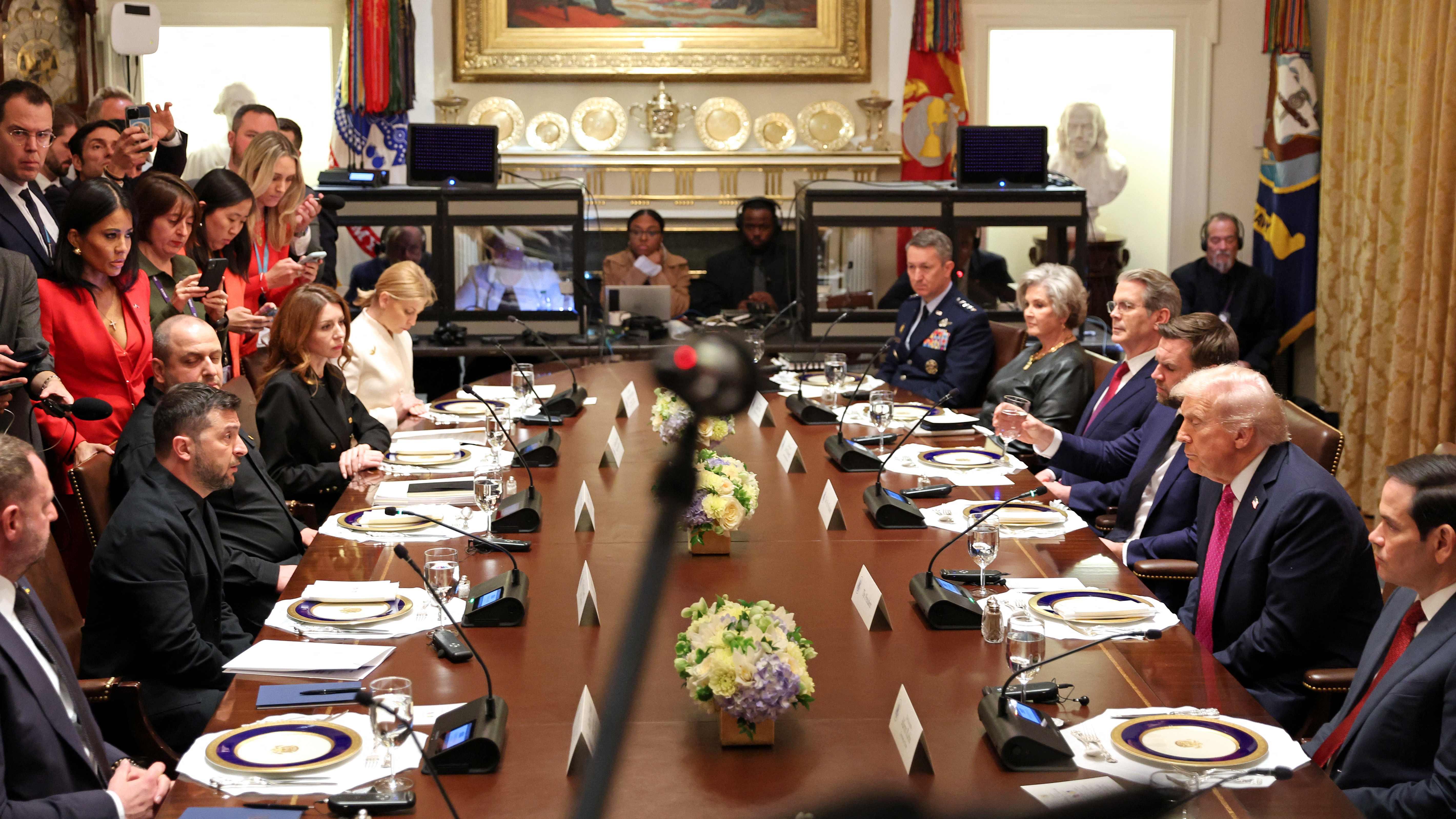 8个月内三访白宫泽连斯基与特朗普谈了什么？一文速览→